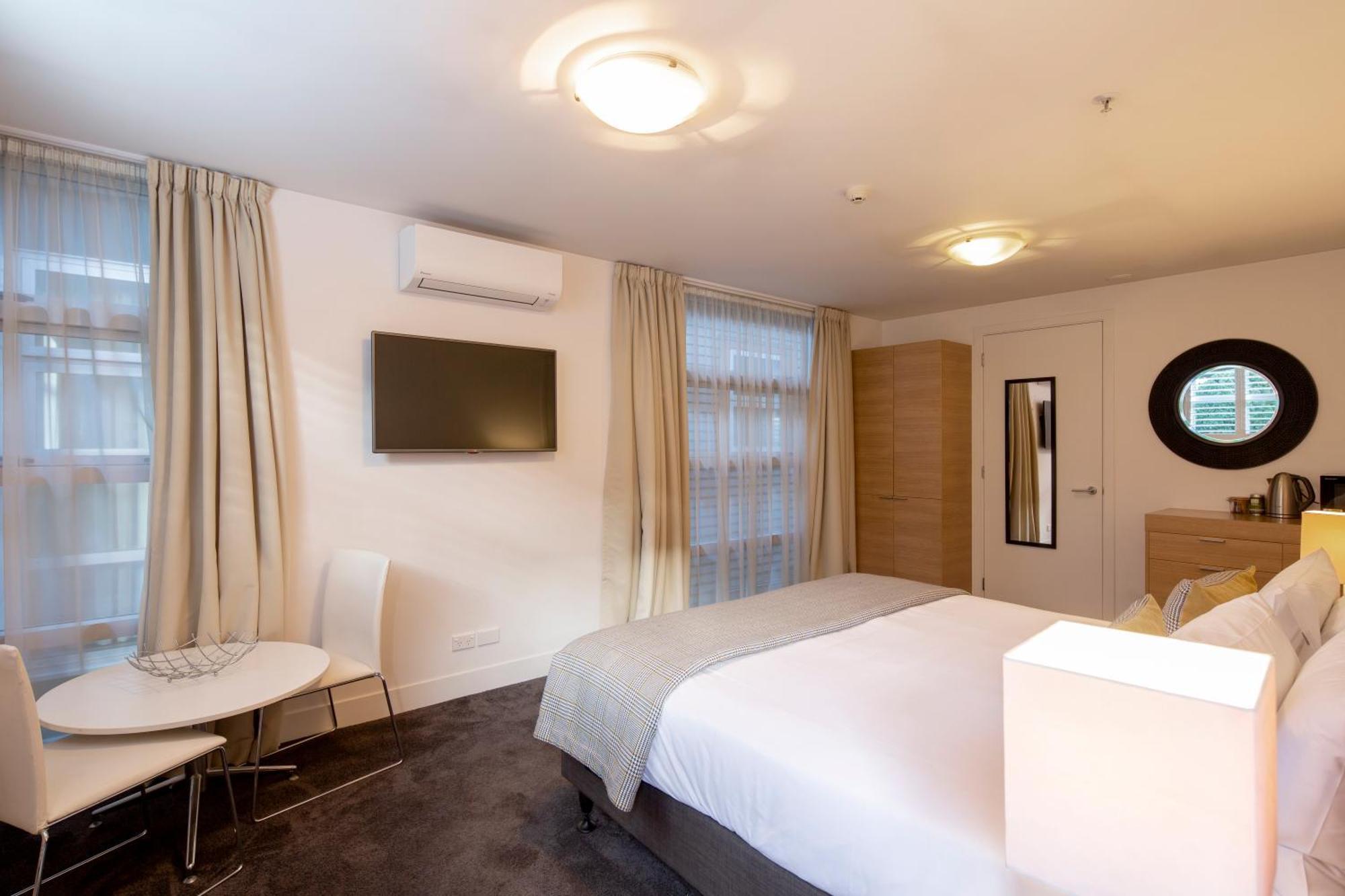 Marina Apartments - Element Escapes ควีนส์ทาวน์ ภายนอก รูปภาพ